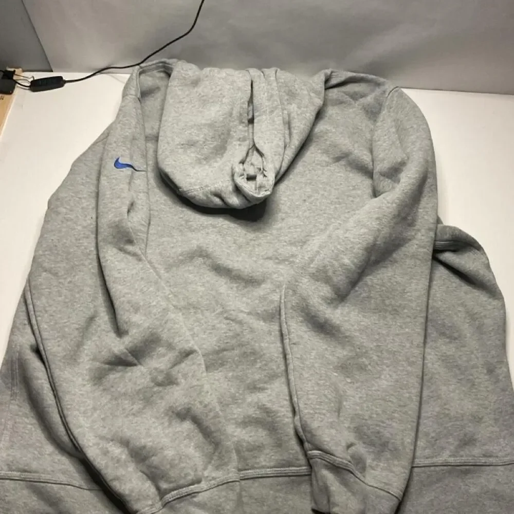 Nike Men's Grey Hoodie